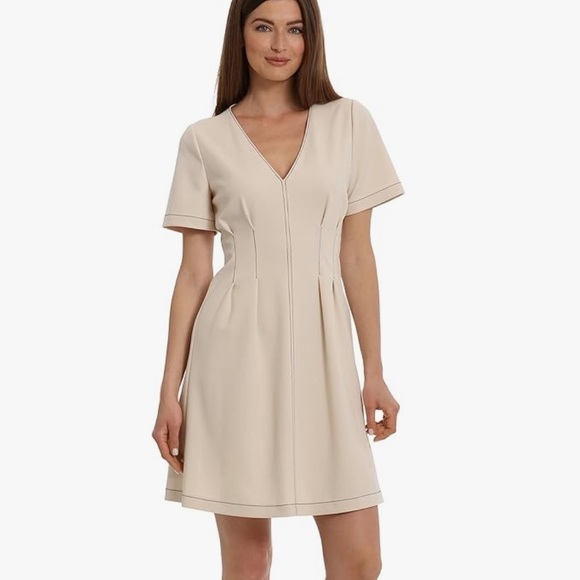 🌻NEW w.tag Maggy London Contrast Stitch Fit & Flare Scuba Crepe Dress Size 8 - Picture 1 of 11